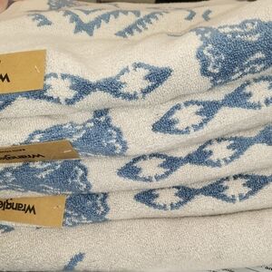 Wrangler Blue and White Patterned Towels